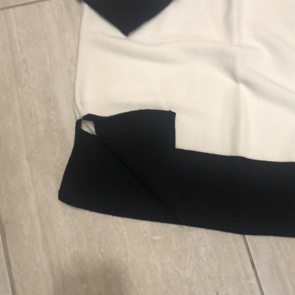 Chico’s Zenergy Sweater - Picture 2 of 9